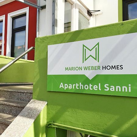 Aparthotel Sanni Brémai repülőtér Kültér fotó