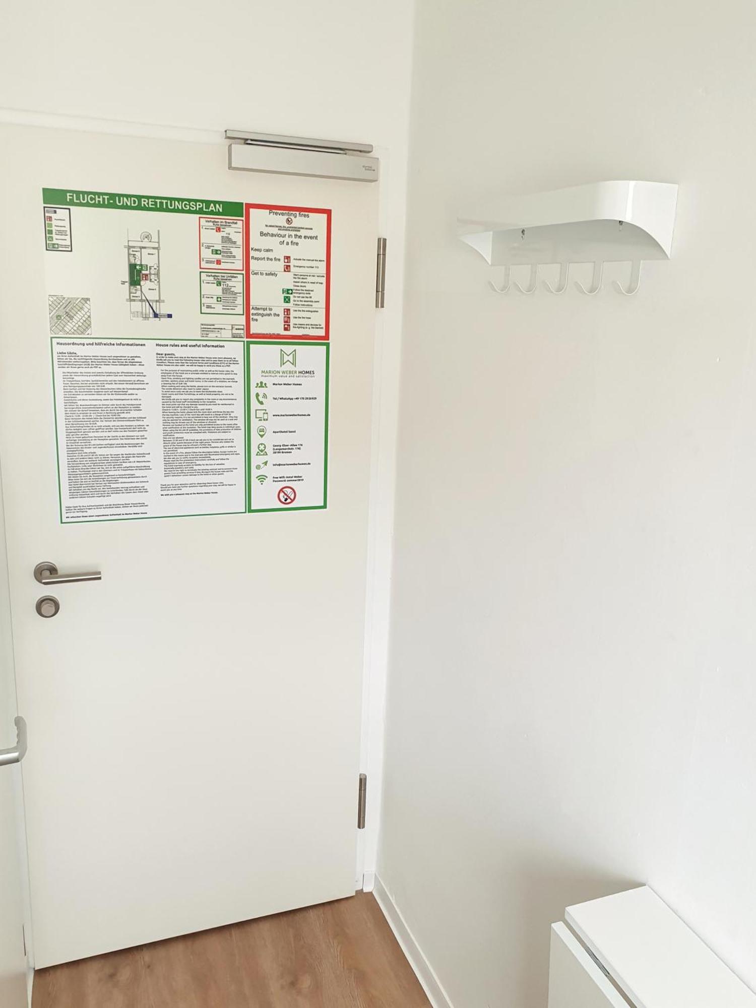 Aparthotel Sanni Brémai repülőtér Kültér fotó