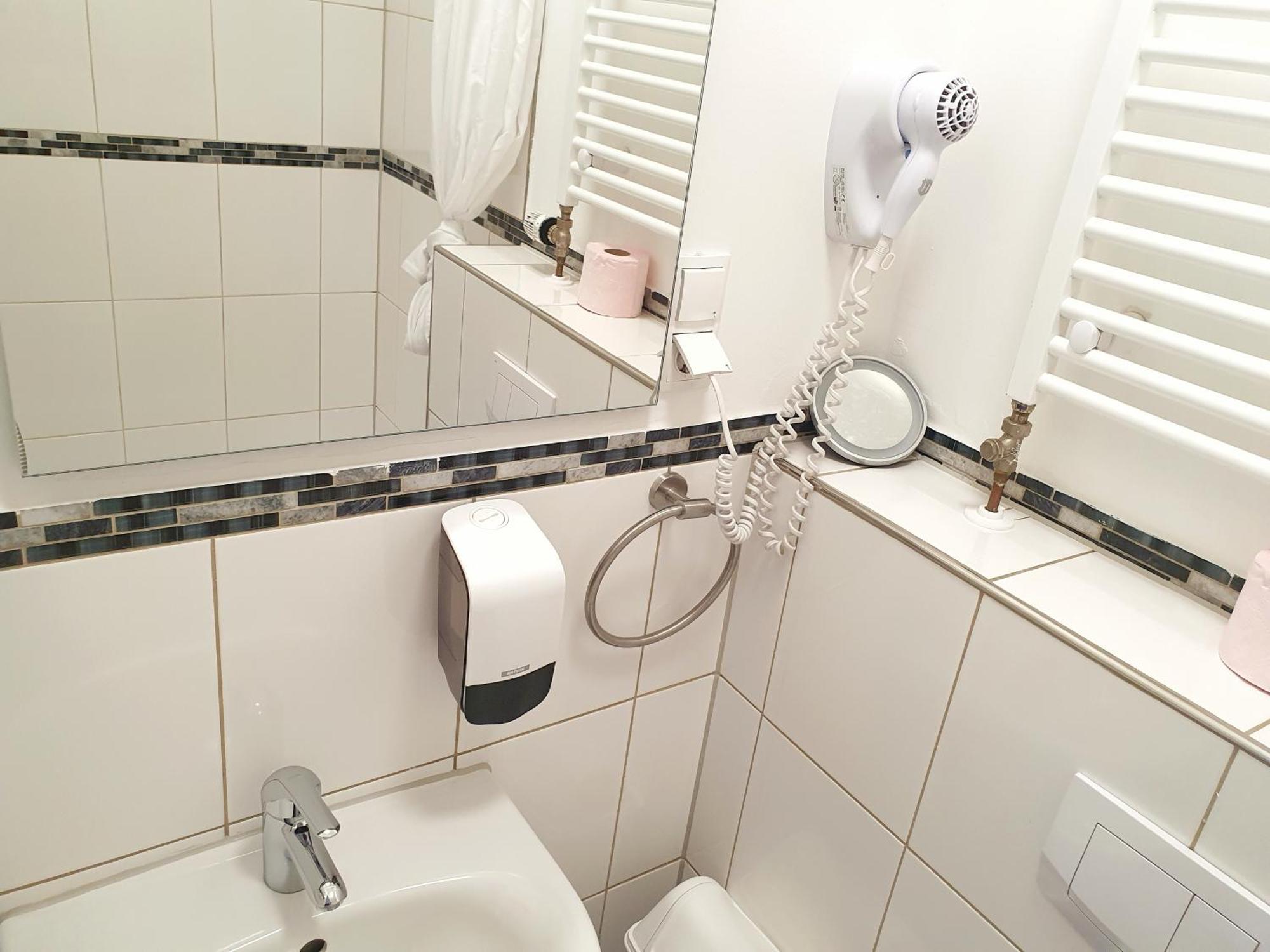 Aparthotel Sanni Brémai repülőtér Kültér fotó