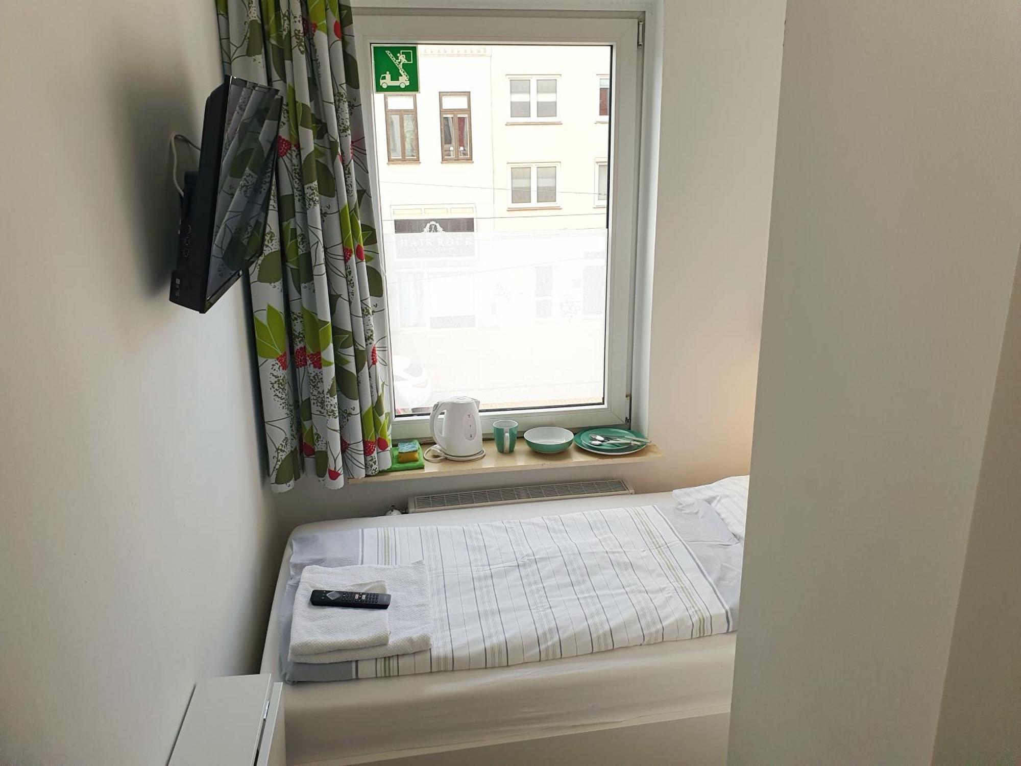 Aparthotel Sanni Brémai repülőtér Kültér fotó