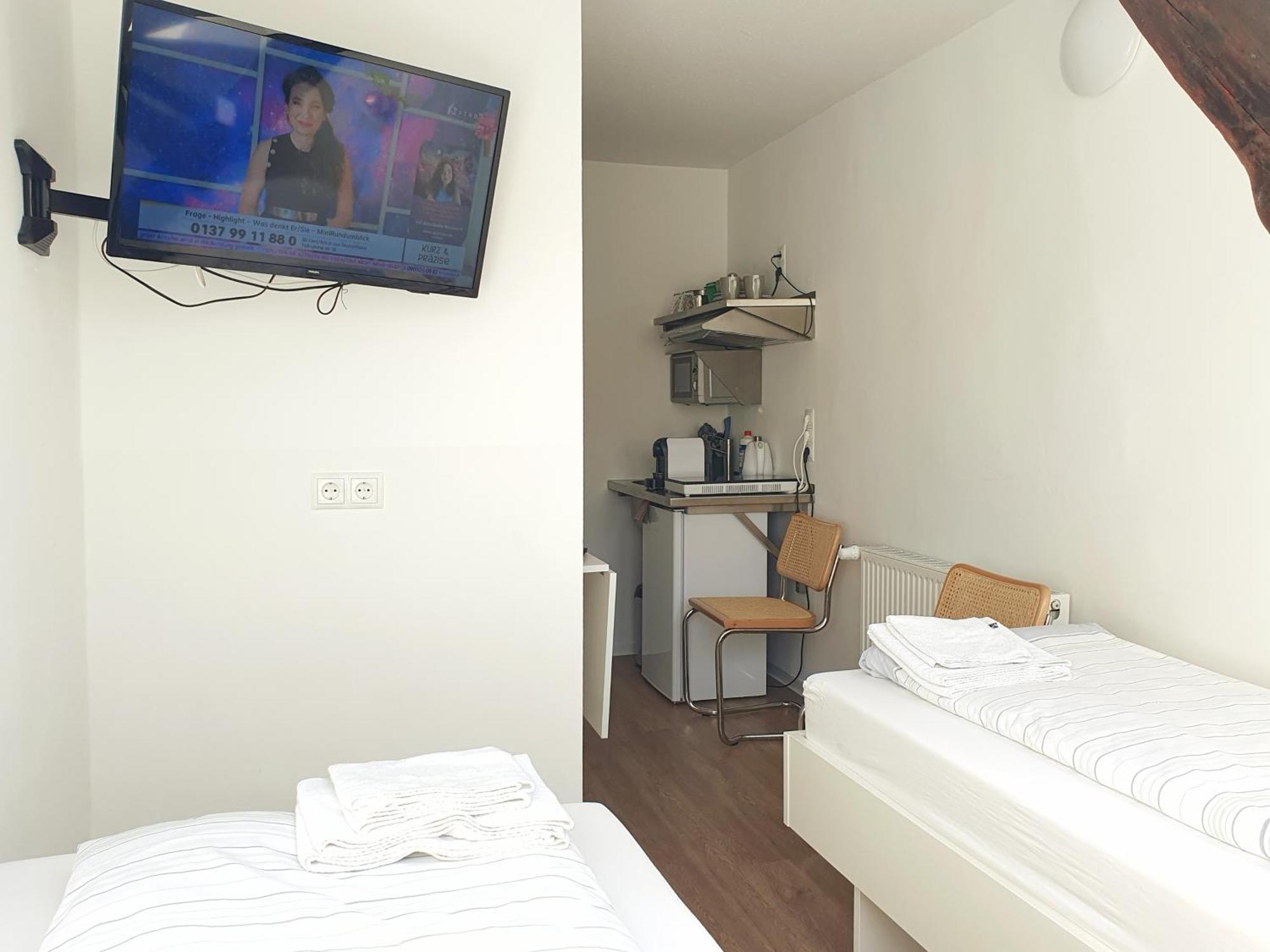 Aparthotel Sanni Brémai repülőtér Kültér fotó