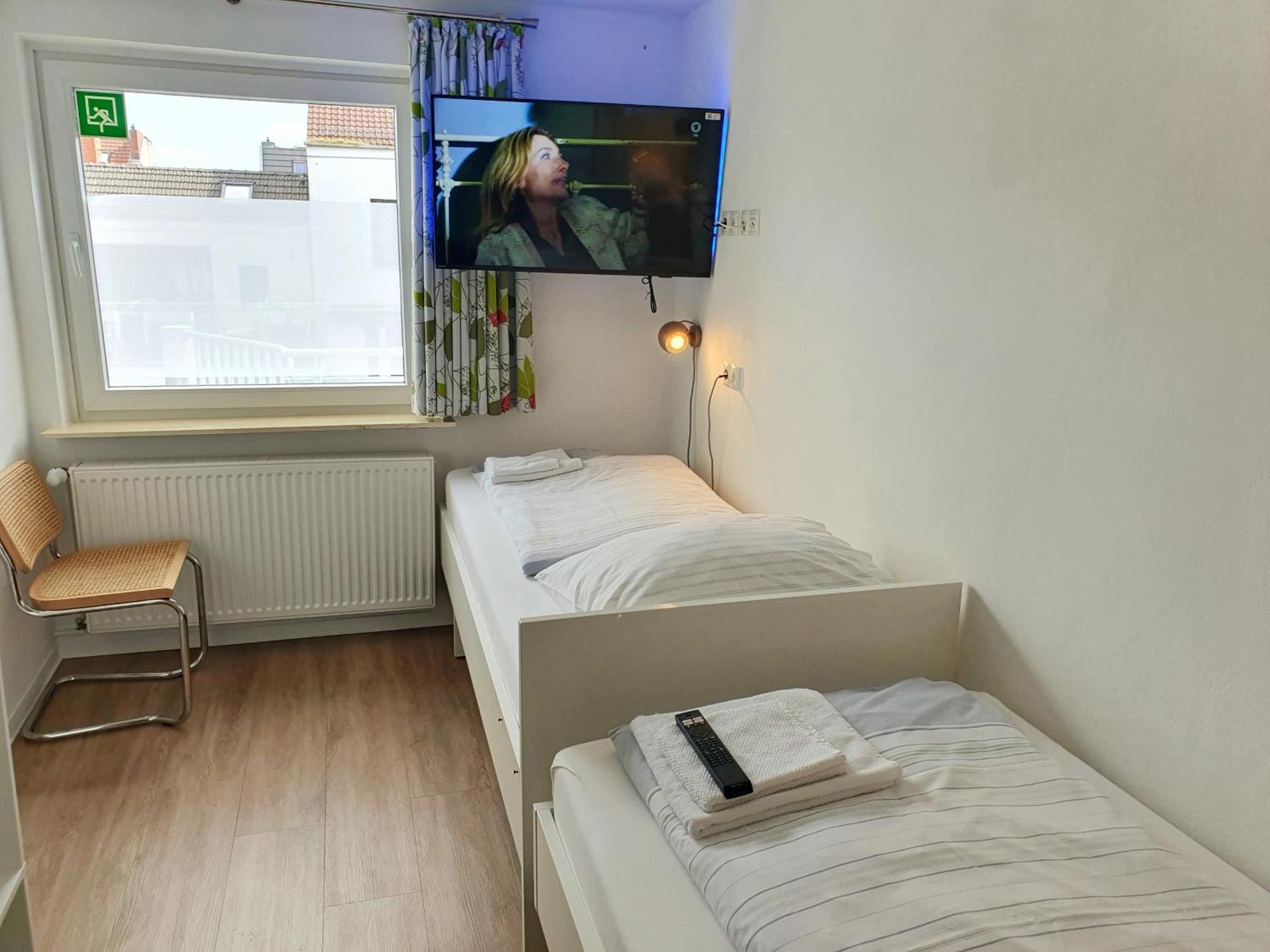 Aparthotel Sanni Brémai repülőtér Kültér fotó