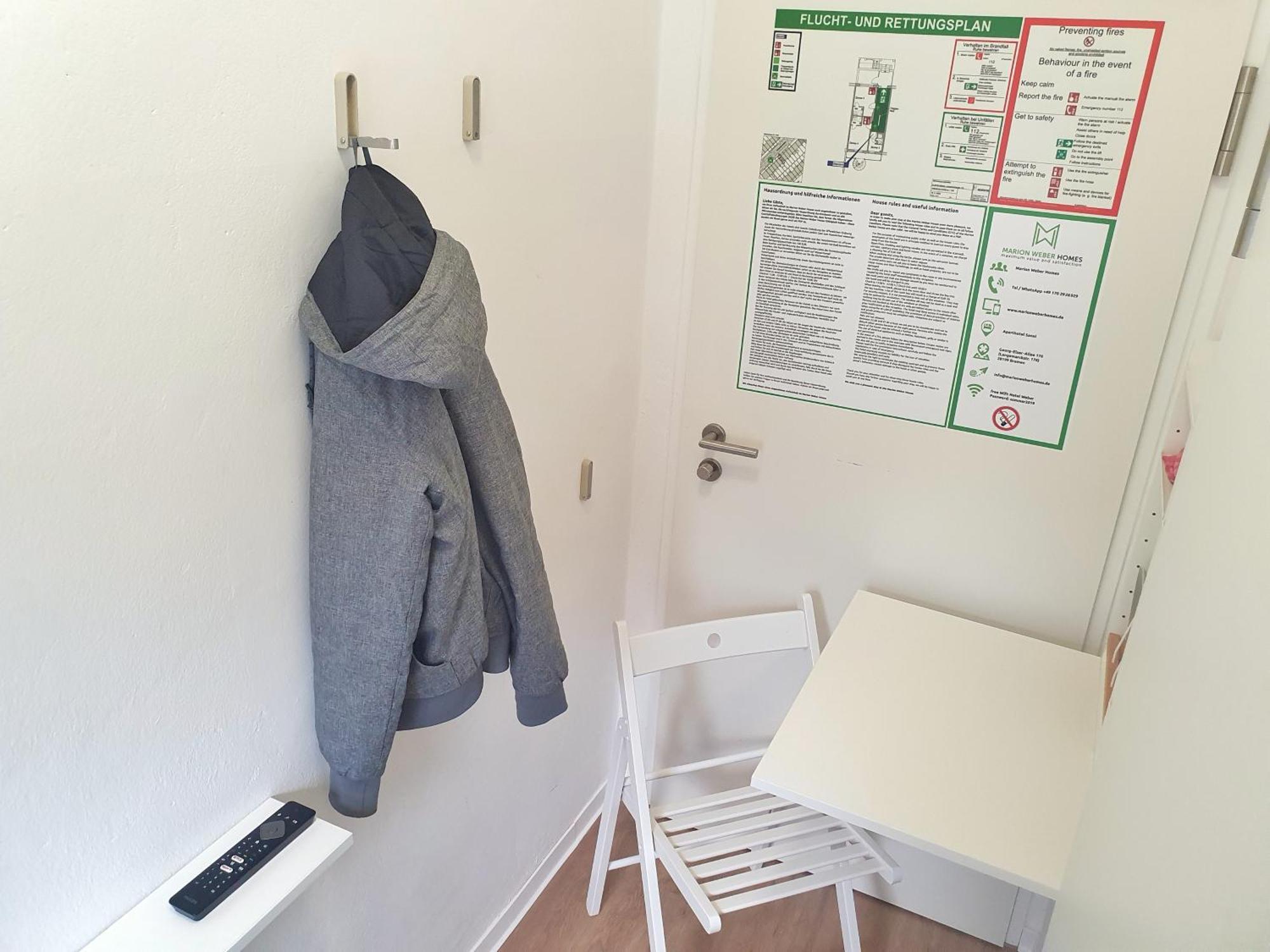 Aparthotel Sanni Brémai repülőtér Kültér fotó